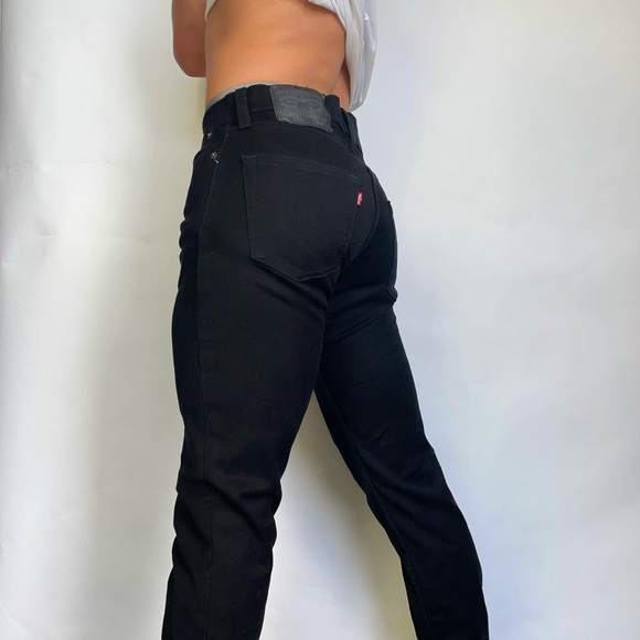 Levi’s 511 Slim Straight Jeans - Picture 2 of 3